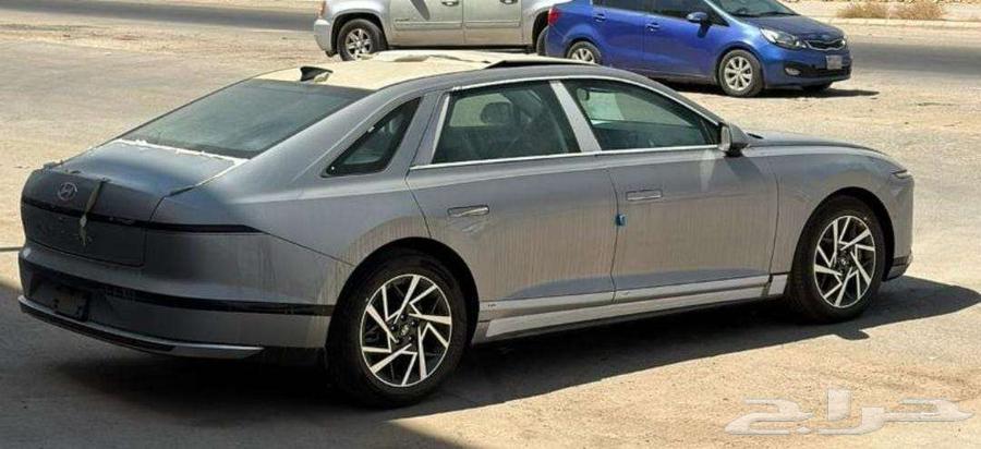 Hyundai Azera 2025 all categories63374264710403111