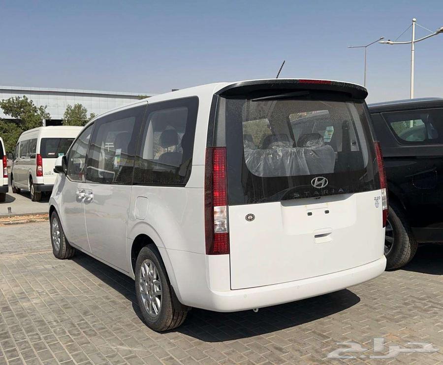 Hyundai Staria 9-seater diesel model 2025 - Saudi63374378472962114