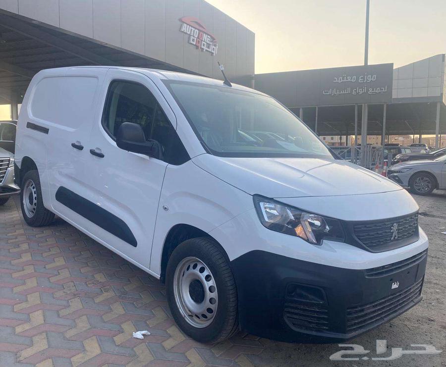 Peugeot Partner Long Diesel Model 2024 offers for companies and institutions63374645751809112