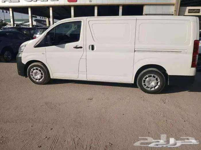 تويوتا باص بضاعه ديزل سقف منخفض مستخدم نظيف 202363368790426627110