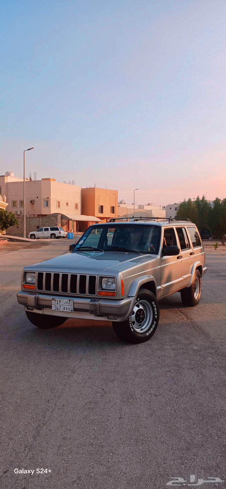 Jeep Cherokee 200063366820344578111