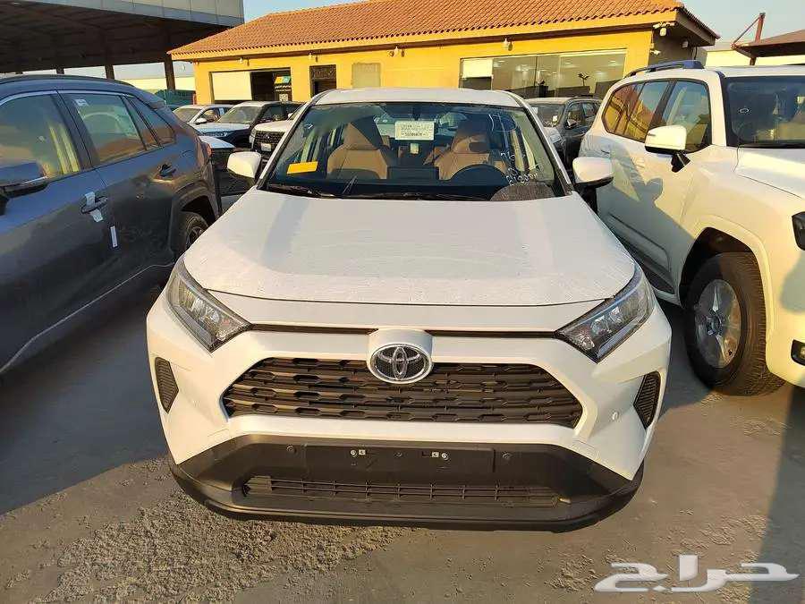 Toyota RAV4 2025 LE Standard without DAB63368753776001112