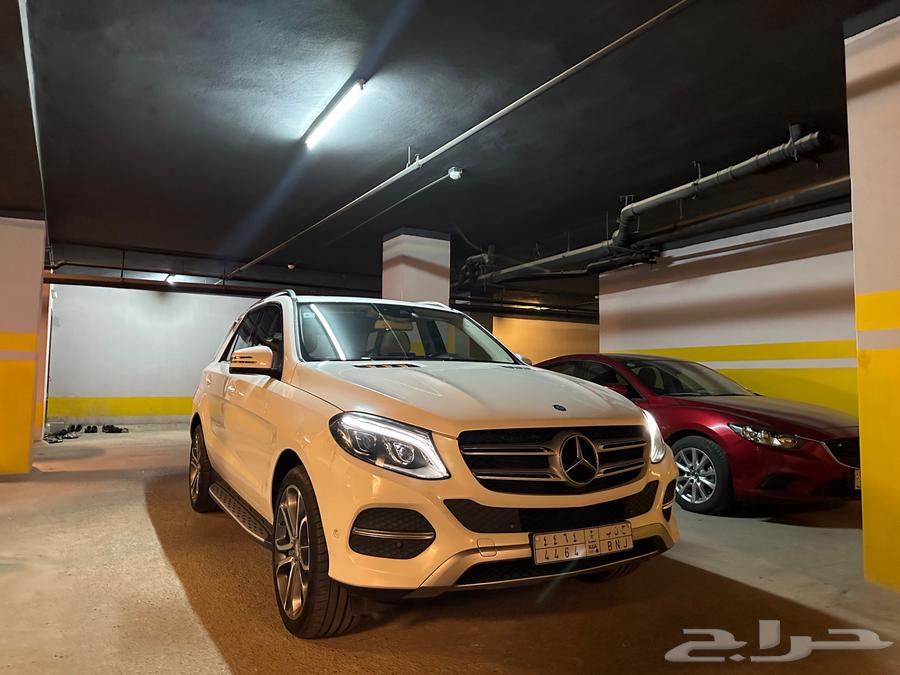 Mercedes GLE 400633651677817611122
