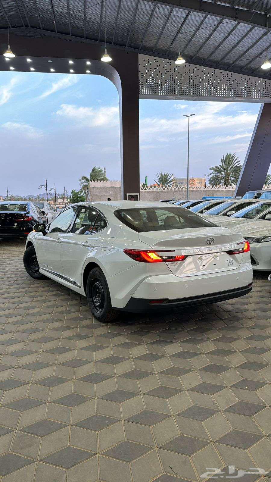تويوتا كامري فئة E ستاندر طيس خليجي2025-108.00063364778446083110