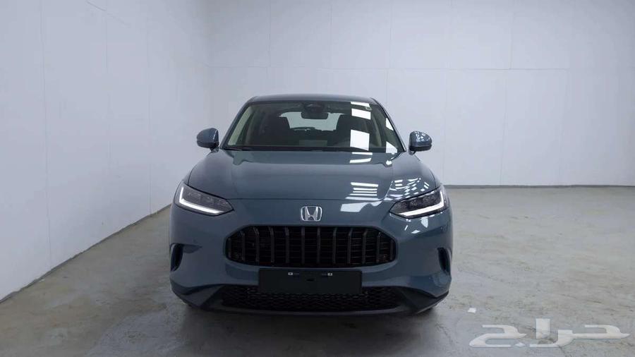 هوندا زد ار في ZRV فئة LX موديل 202463360095078018112