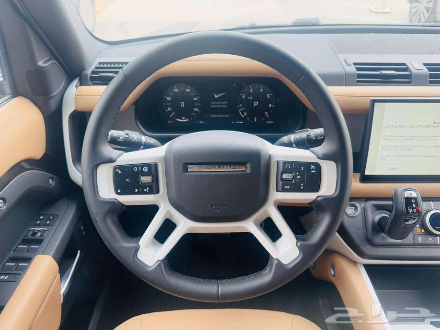 Land Rover Defender full option 2025 with customs card, available for cash and installment payments63361968221442114