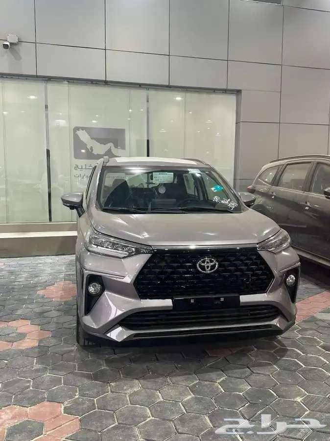تويوتا فيلوز GLX موديل 202463357472903043113