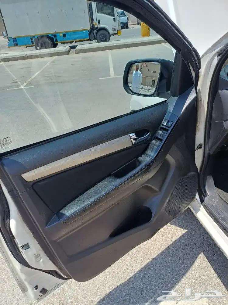 Isuzu MU-X 2019 model without double cabin, price 55,00063360410713730114