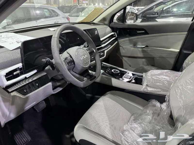 كيا سبورتاج لارج موديل 2025 ستاندر مكينه 2000 عرض حصري63359637863555111