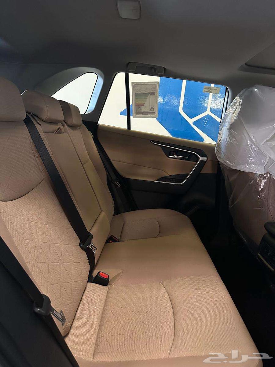 تويوتا RAV4 XLE 4X4 202563359869780354112