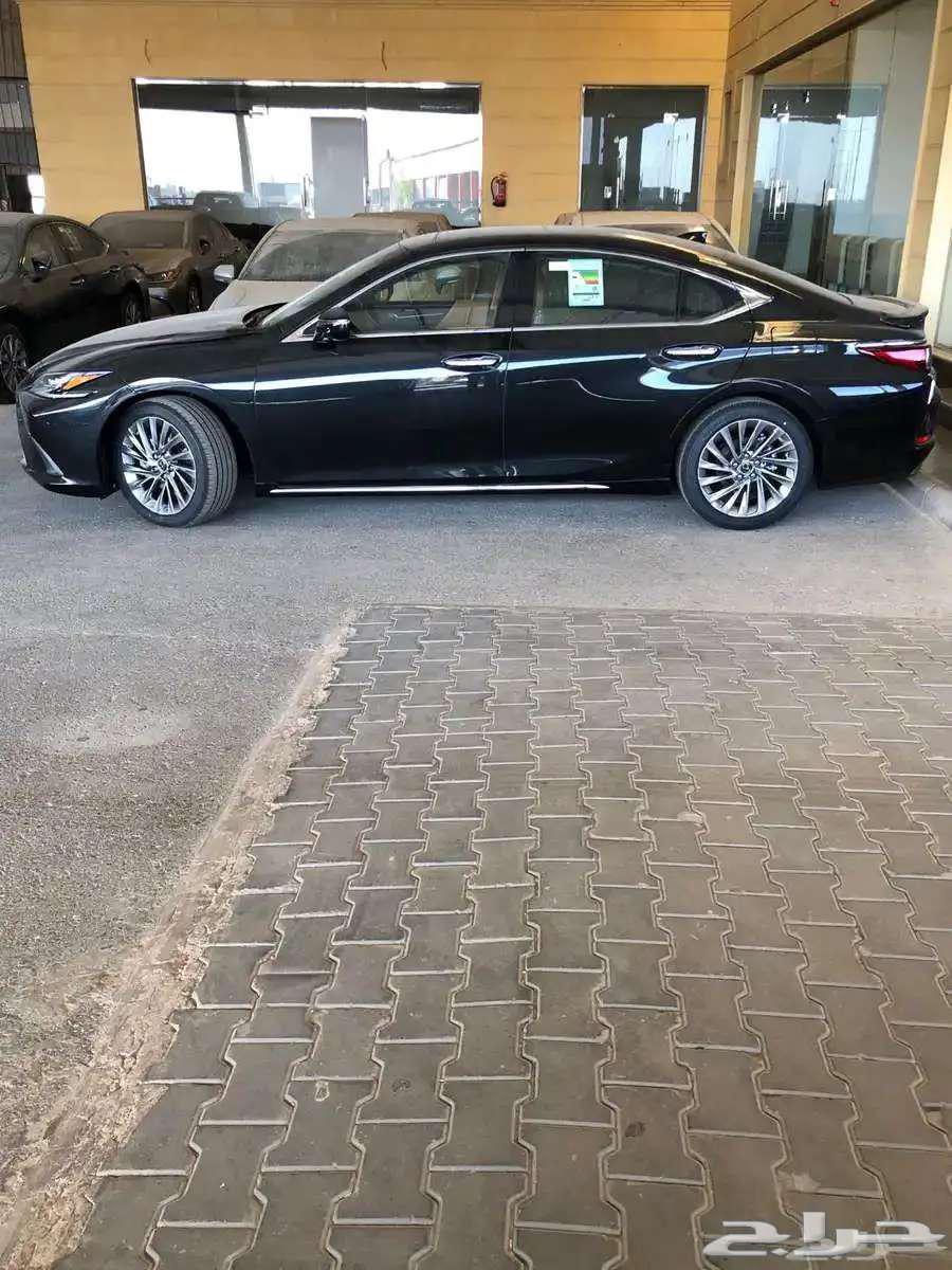 لكزس ES 350 فئة DD فل كامل 2024 كاش وأقساط لدى الحسن63359415836802111