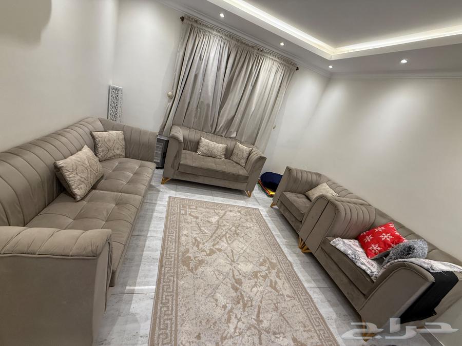 Booked for 7 people63533001870850111