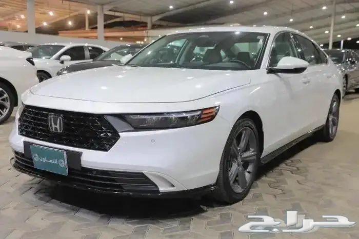 Honda Accord EXL fully loaded, sunroof, leather, four-cylinder, model 202363355308039170111