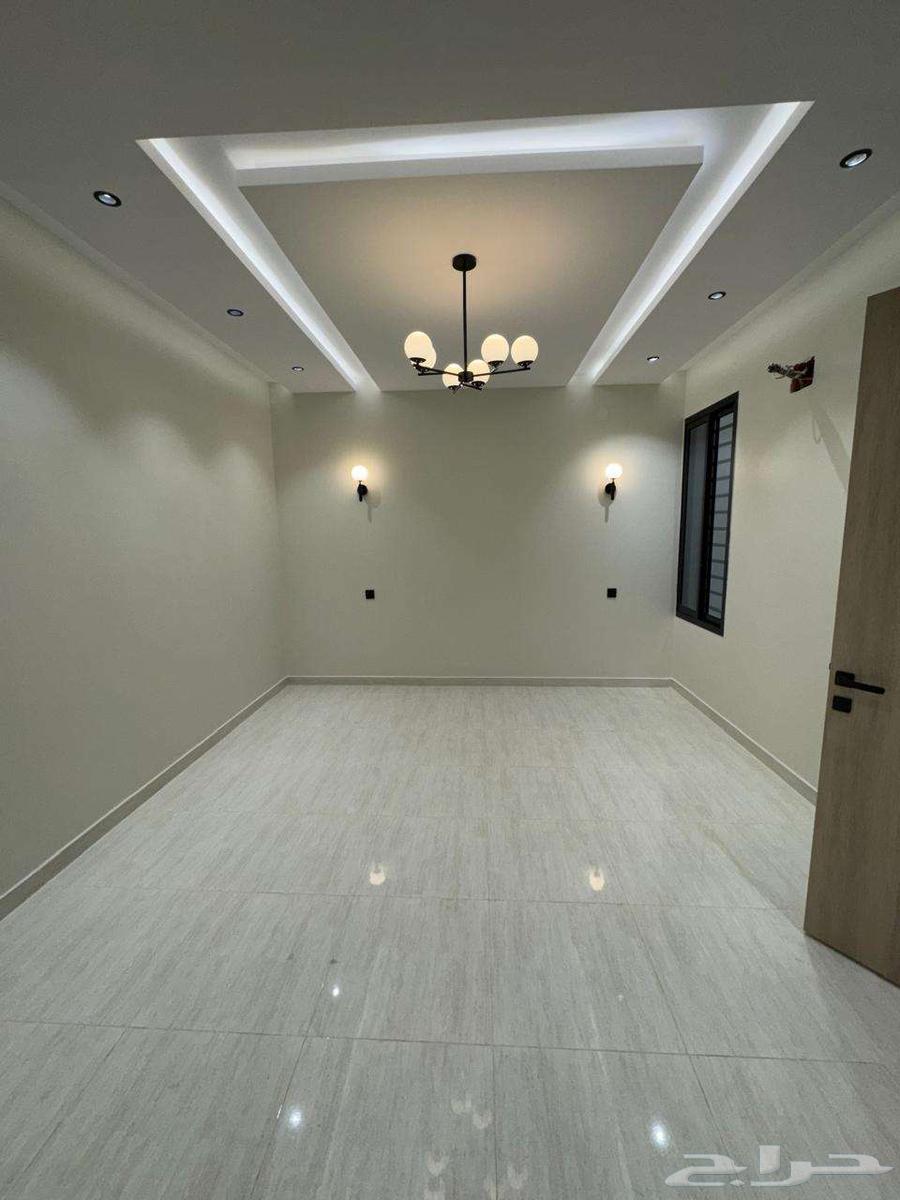 دور أرضى بمخطط هيف للبيع شارع 2063008502137474112