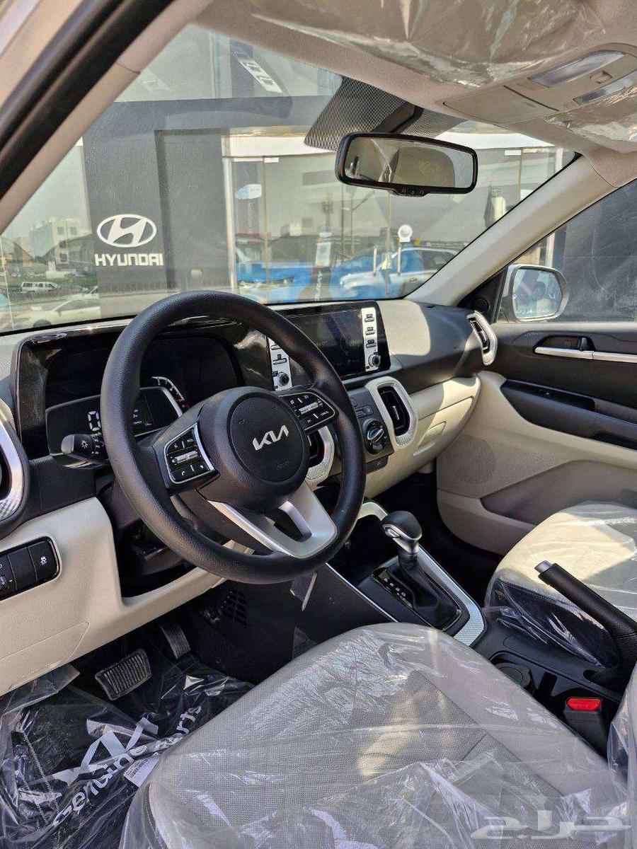 Kia Sonet 2024 with multiple categories to meet your demand in Love South63352442169475114