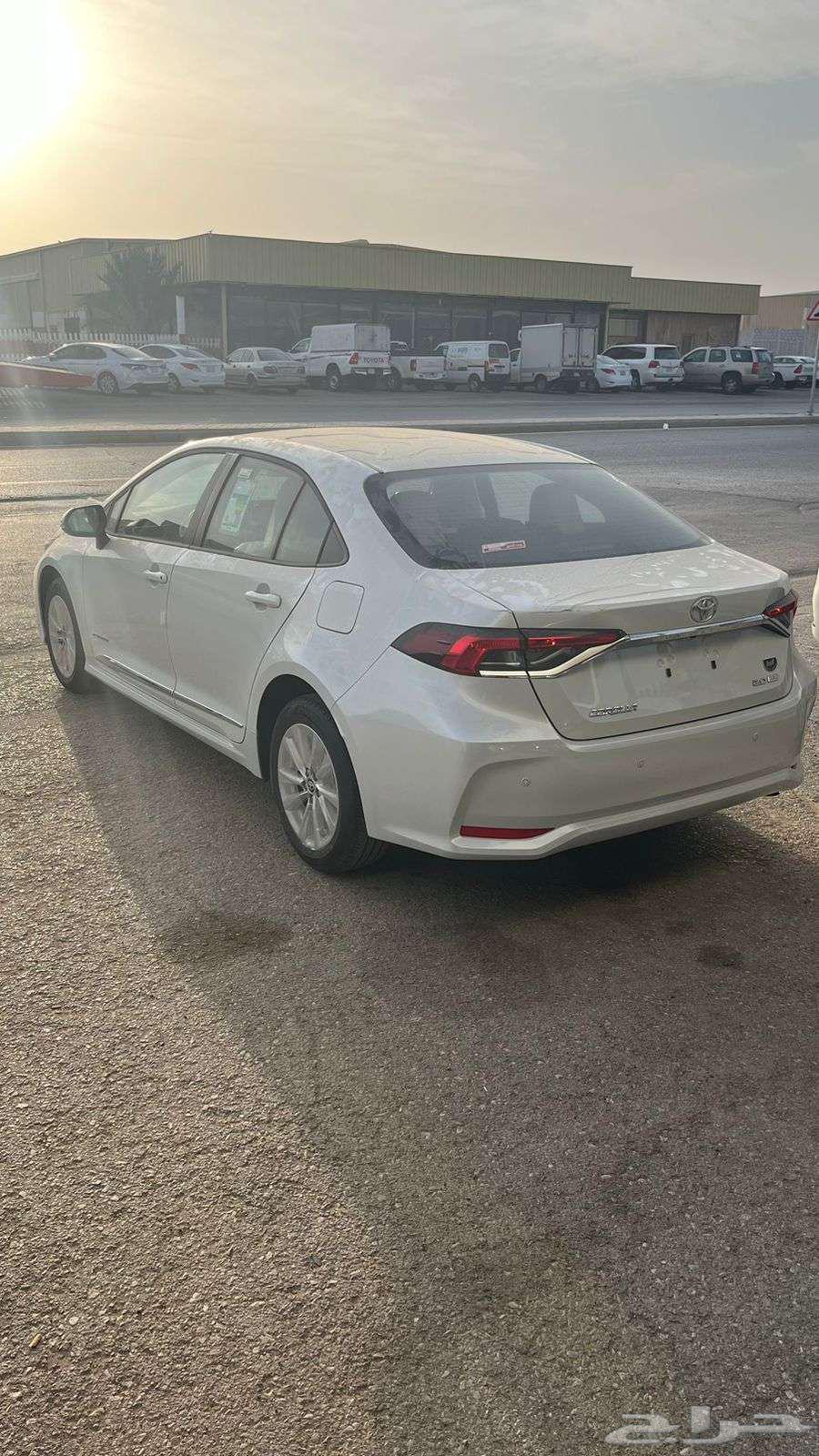 Corolla Standard upgraded 2025, 2000 engine, special offers available. Hurry up, colors available.63355105456770111