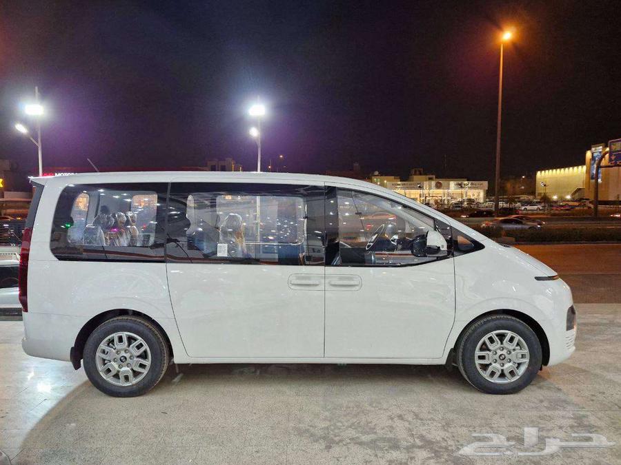 Hyundai Staria 2025 model is available in diesel and gasoline.63352442377347113