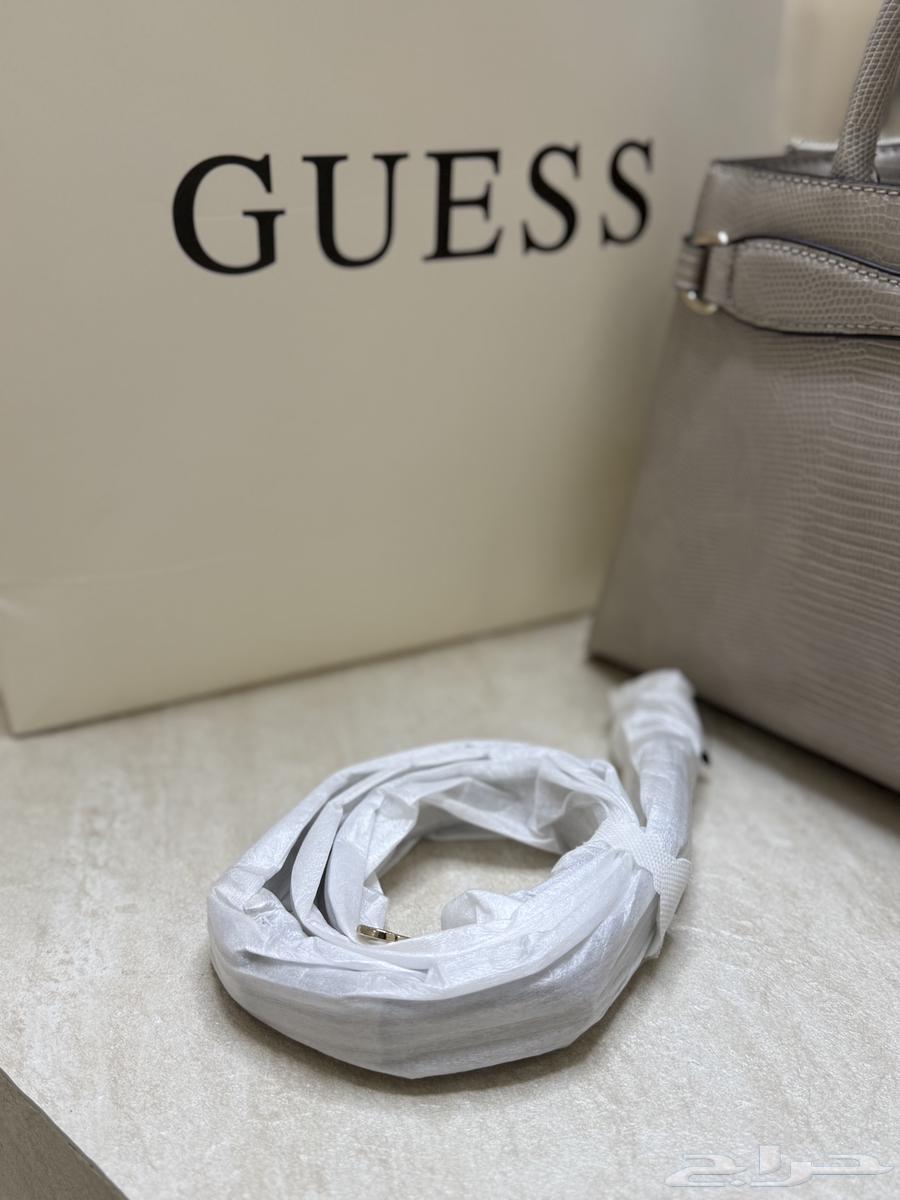 شنطة GUESS جديدة بكامل الملحقات63228034729091114