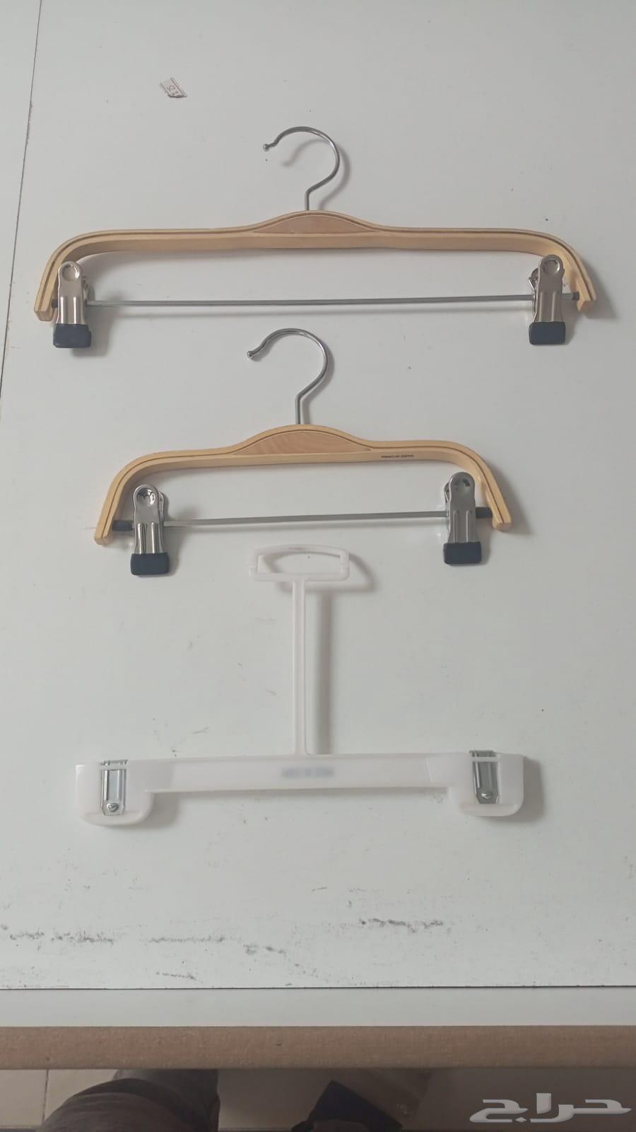 Clothing hangers and stands63229907547395111