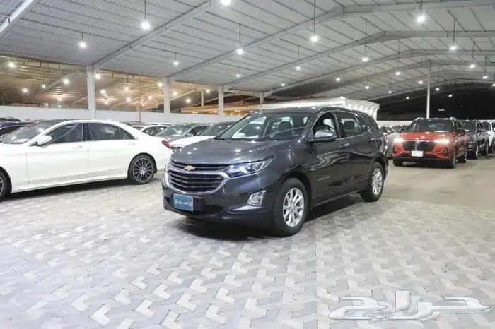 Chevrolet Equinox LS standard four-cylinder model 202063345740904193112