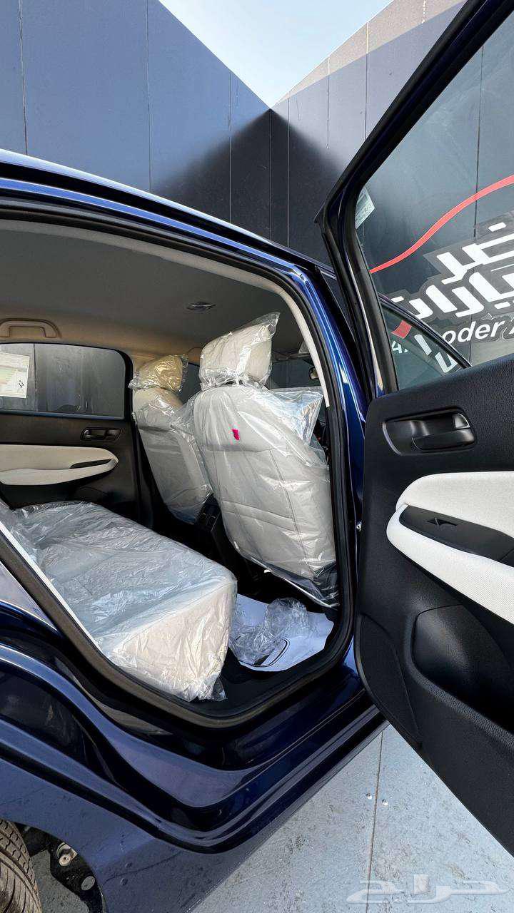 Honda City DX 2024 automatic transmission, gasoline, blue, and several colors available63342943806211112
