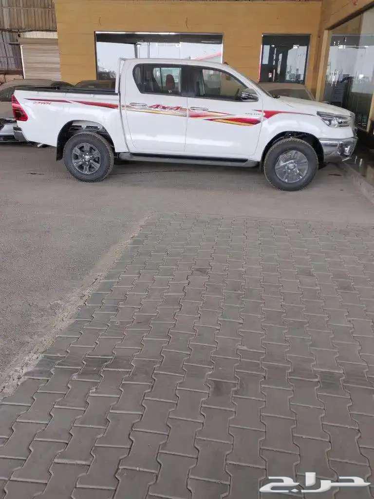 Toyota Hilux GMR full option gasoline Gulf 2025 with installment 1920 Al-Hassan63344460757889114