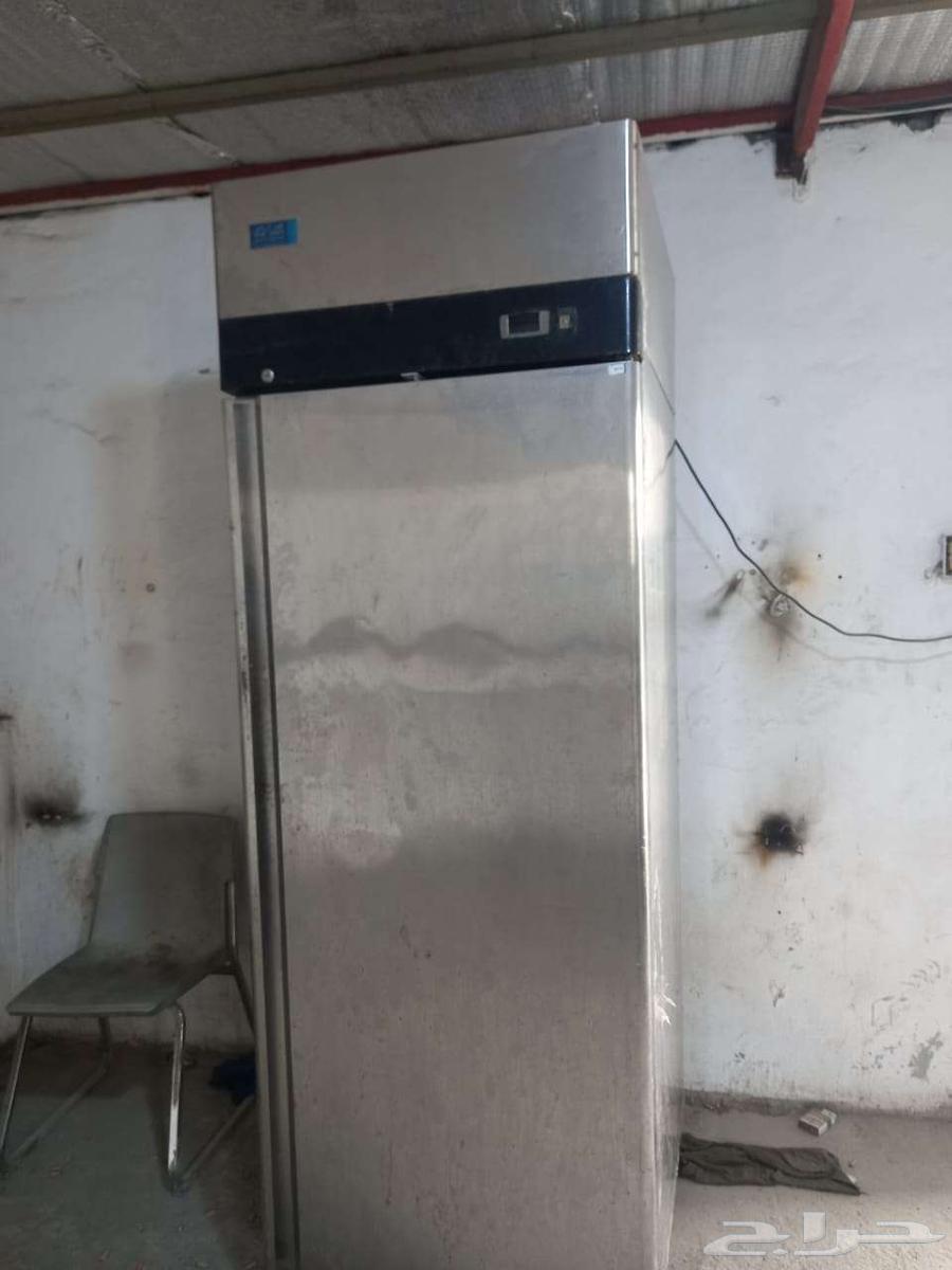 فريزر كبير خاص بالمطاعم63225956766593111