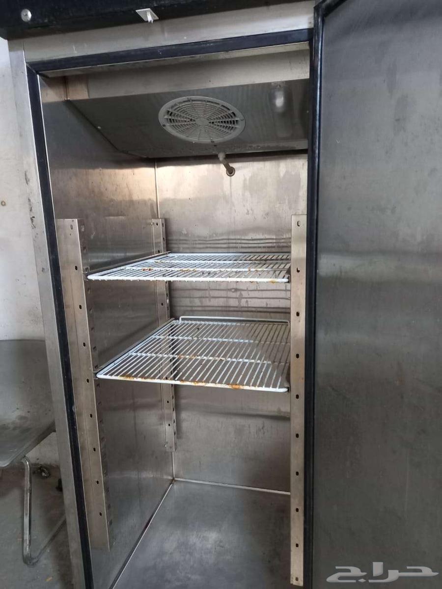 فريزر كبير خاص بالمطاعم632259567665931110