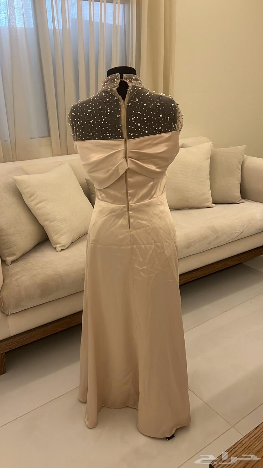 Beige light cloche dress embellished with pearls63225947189890111