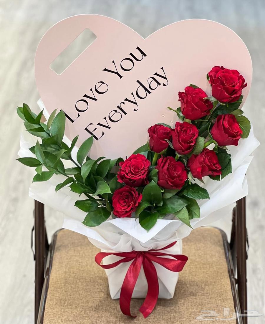 Red flower gifts with instant delivery63221573395841113