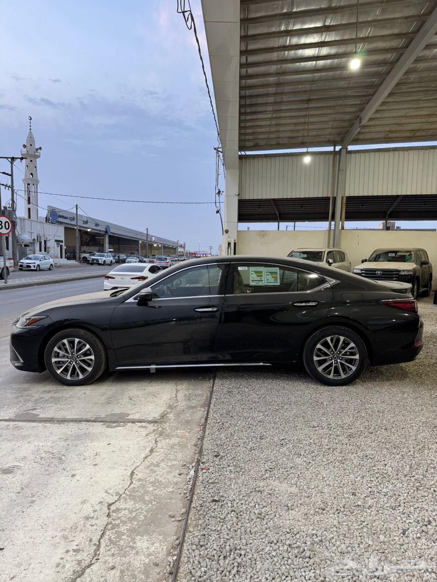 Lexus ES350 black 2024 price 18800063337360364929114