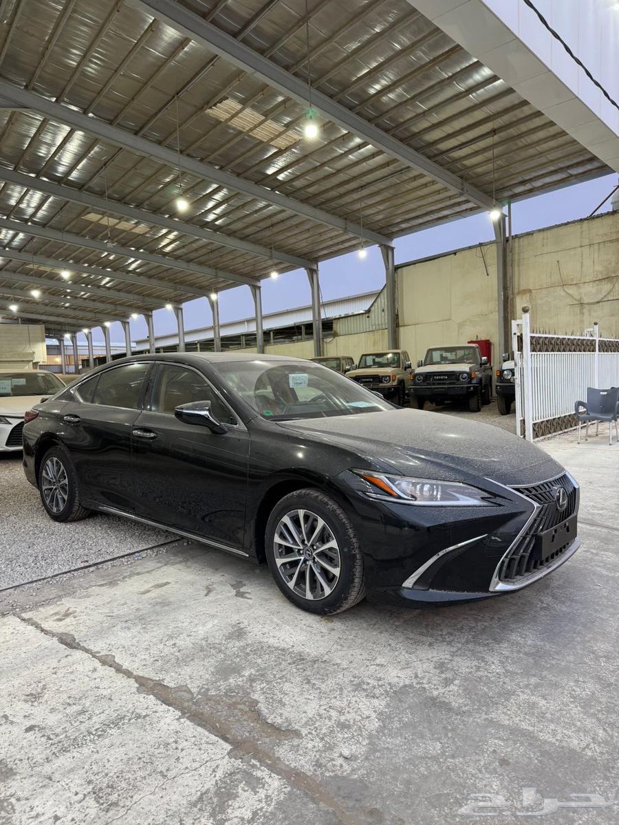 Lexus ES350 black 2024 price 18800063337360364929111