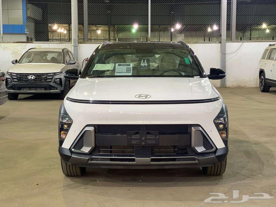 Hyundai Kona 2024 Comfort priced at 94,000, color white63338888125314112