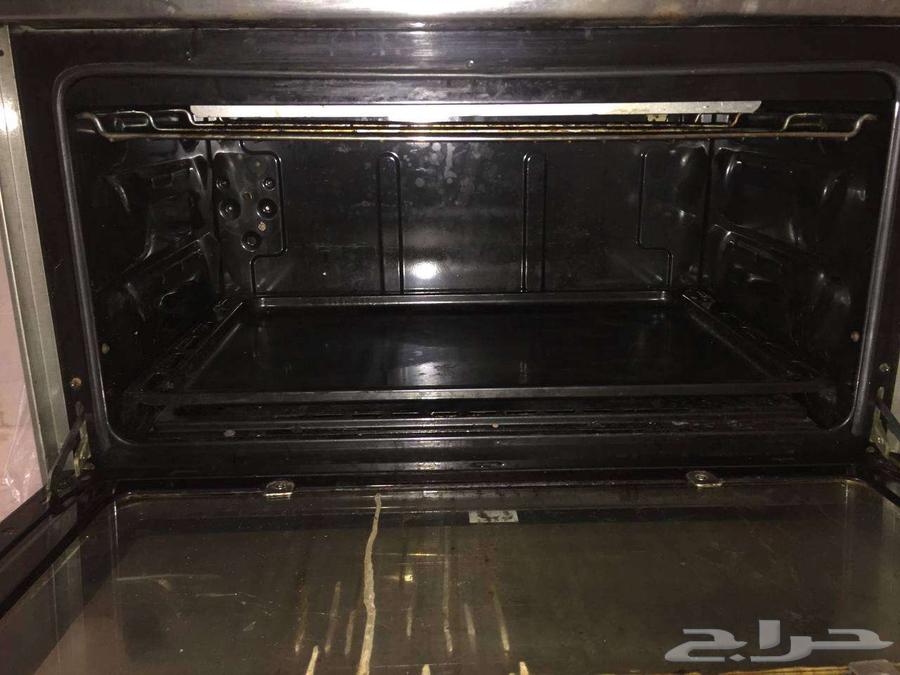 5-burner cooker from Indesit63221052508035114
