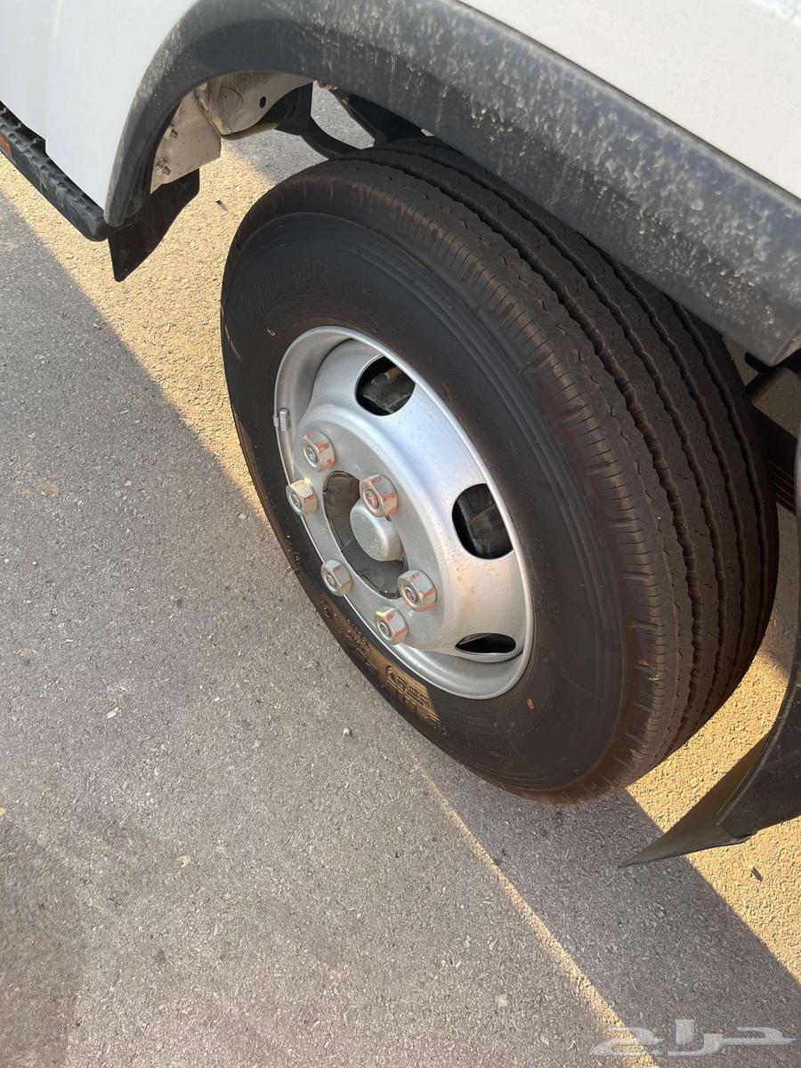 Isuzu Diana 4-ton chassis 4.95m model 202463334904722435112