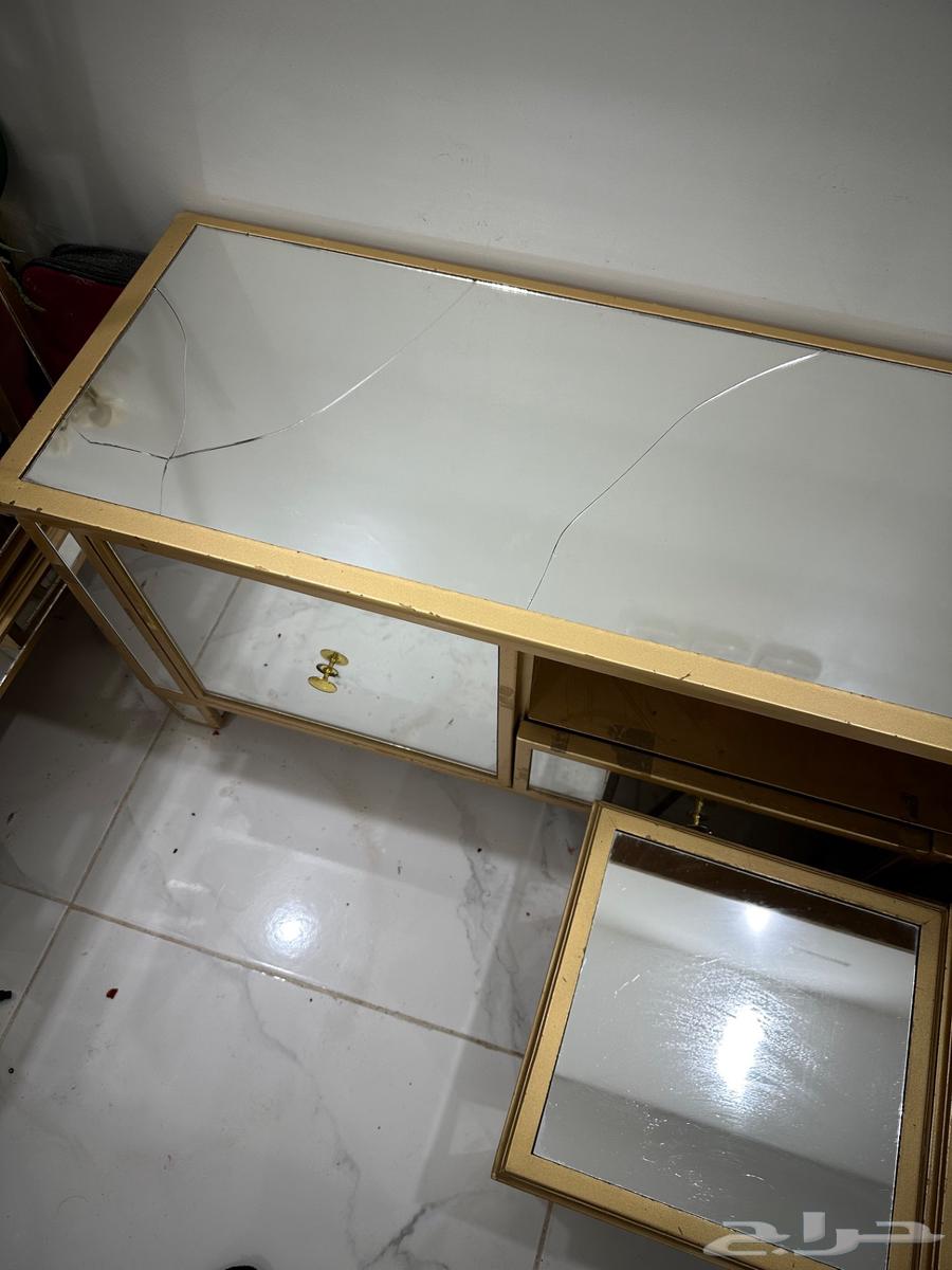 Sofa and its tables for sale63217552150401111