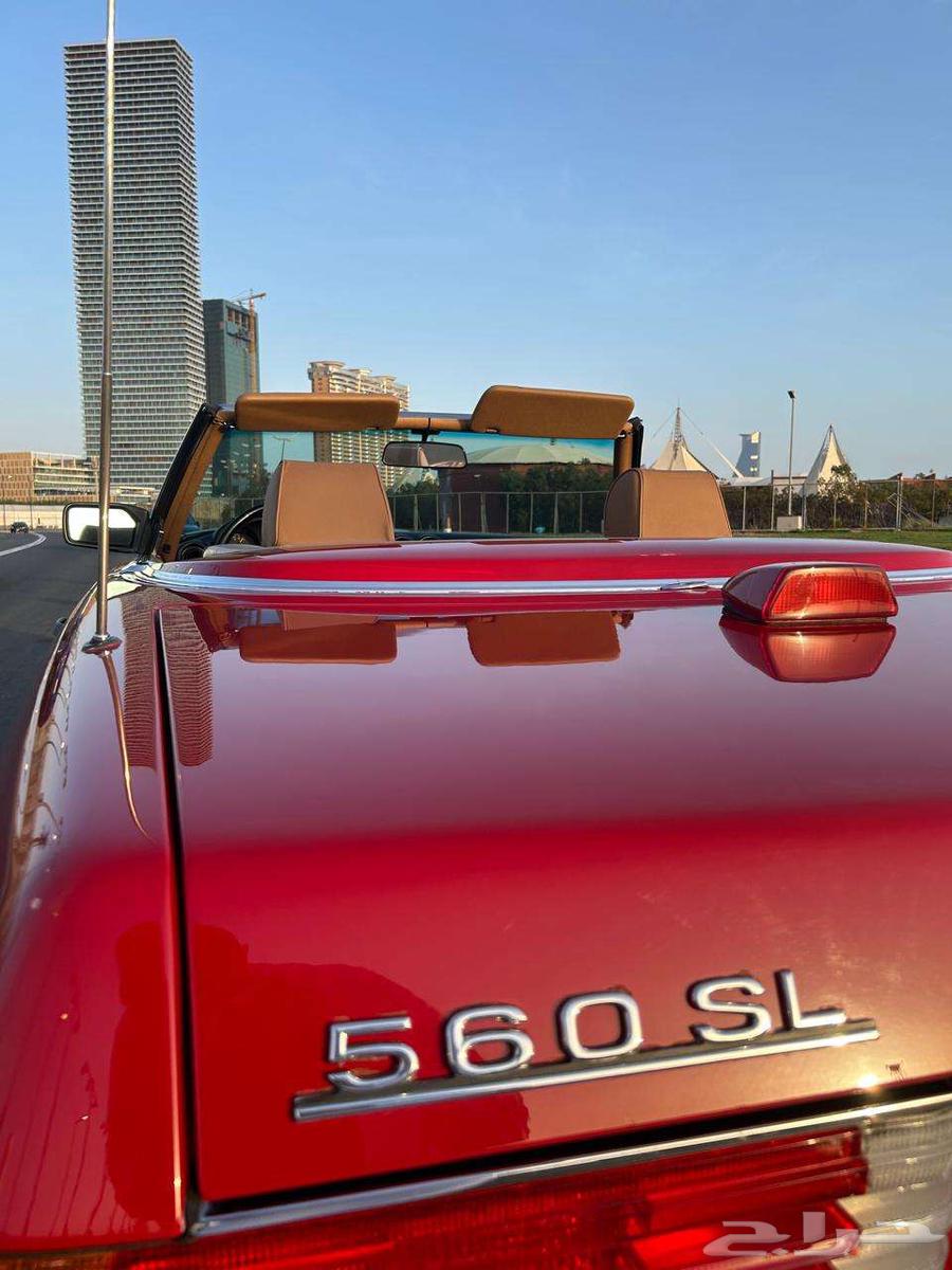 Mercedes 560SL model 198663328909916930113