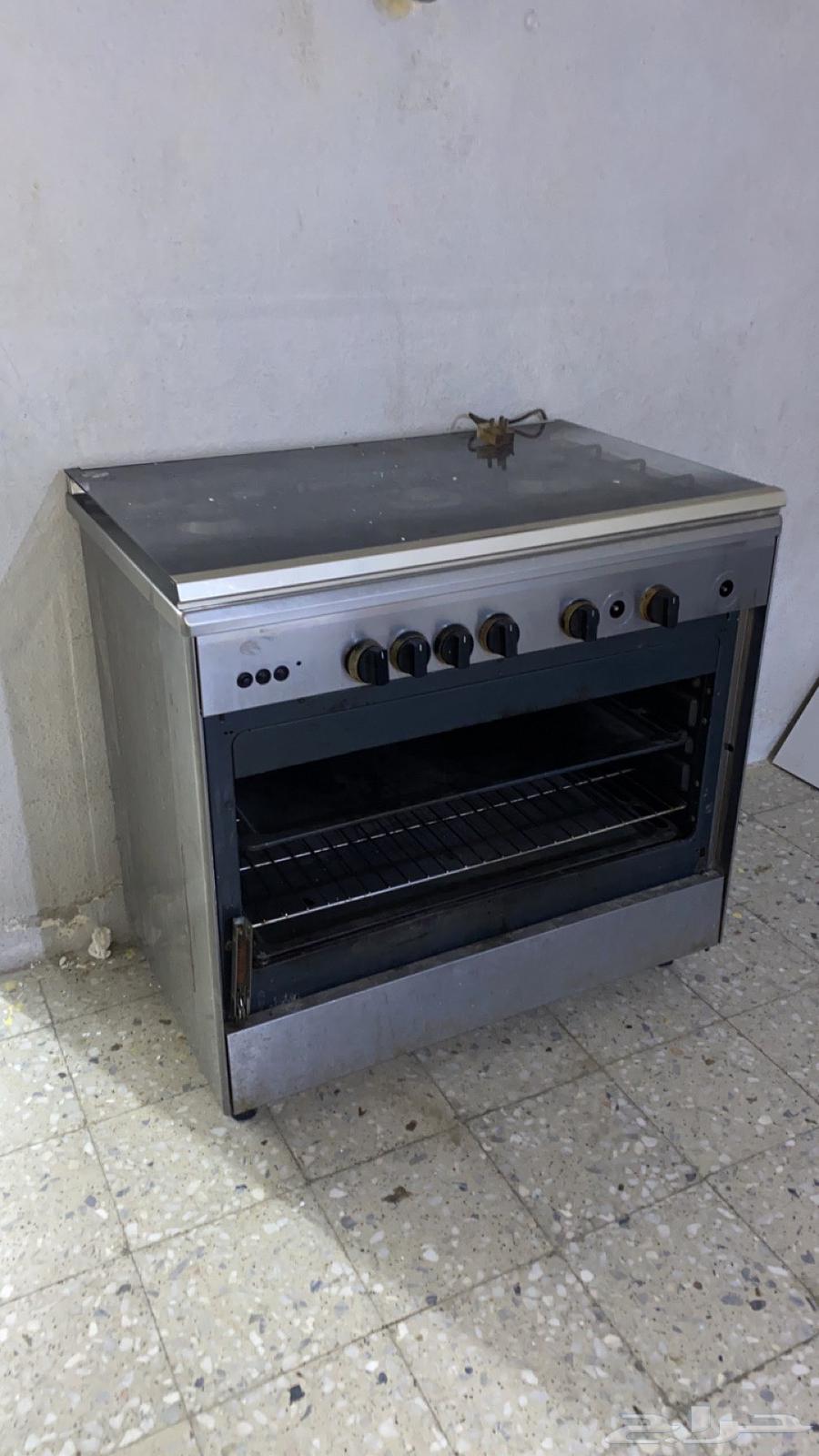 فرن للبيع نضيف63214627974147111