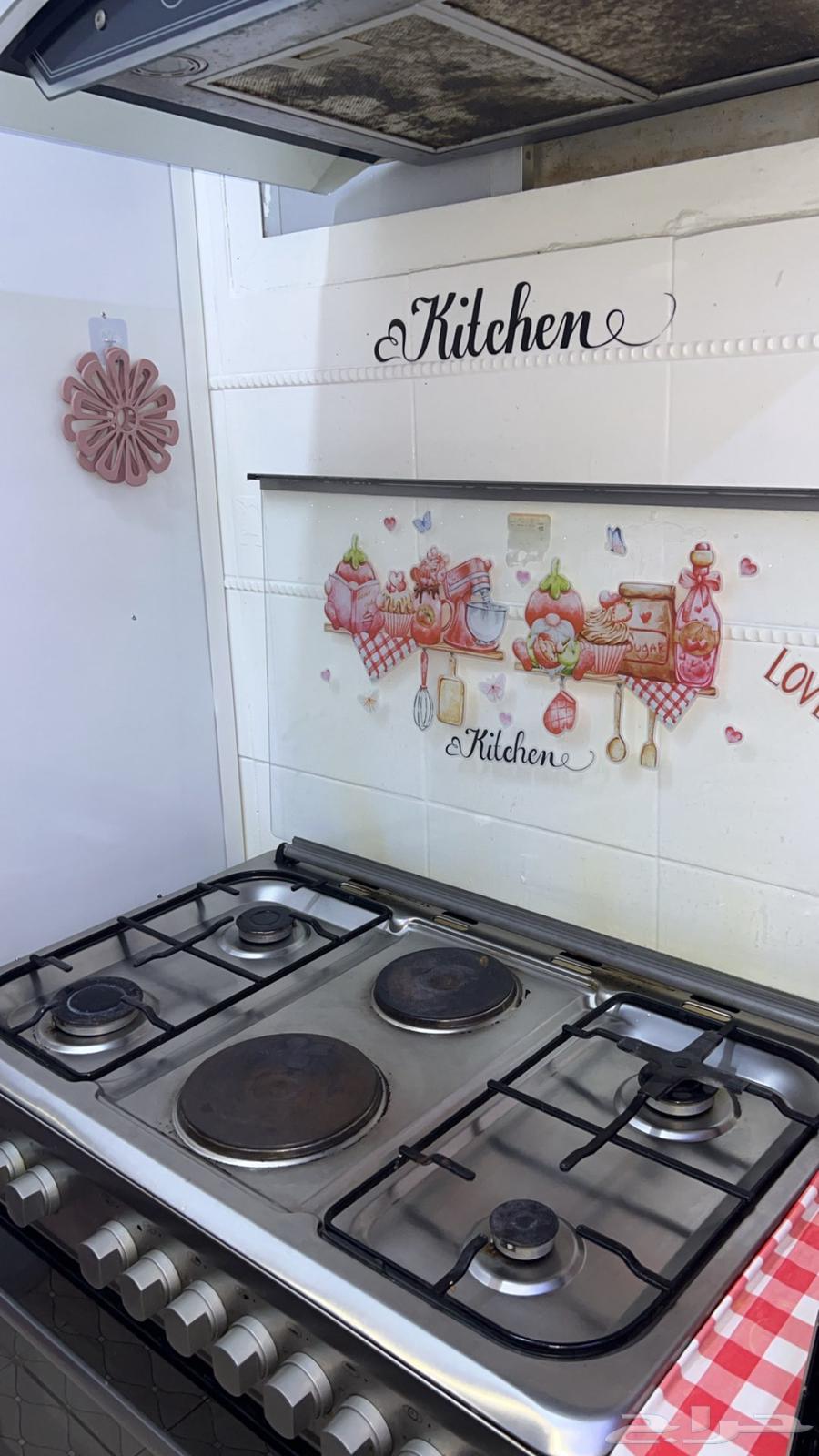 غاز نظيف وطاولة سفره63214156052097114