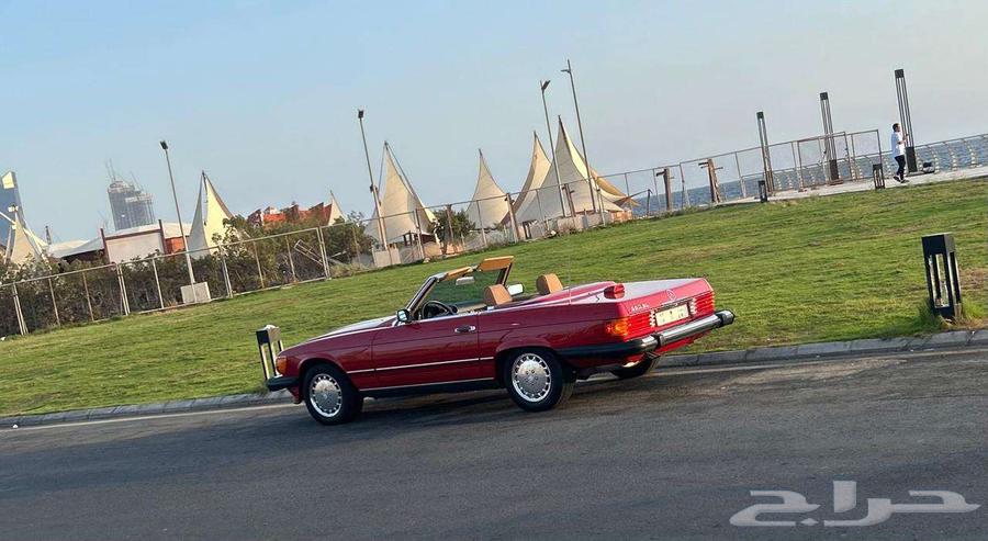 Mercedes 560SL model 198663328909916930111