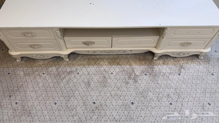 A white wooden library or TV table63214649605251112