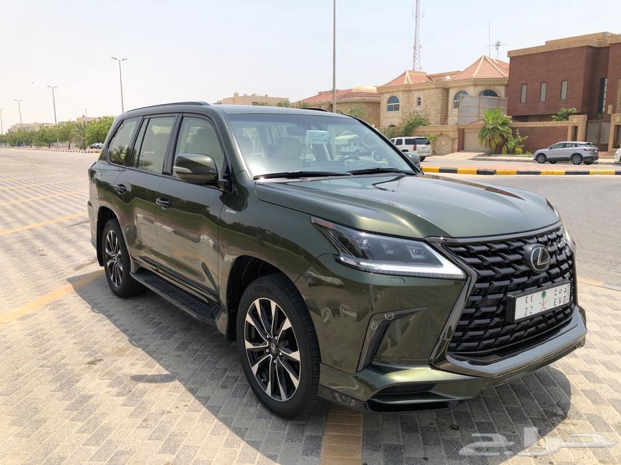 For sale: 2021 Lexus Black Edition, beige interior, from inside the city63326337559681114