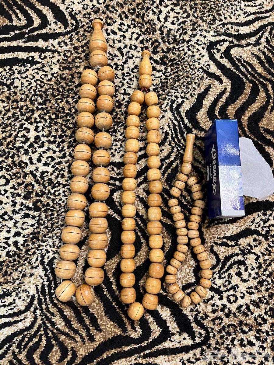 3 مسبحه قديمه عمرها مايقارب 45 سنه63213123193857111