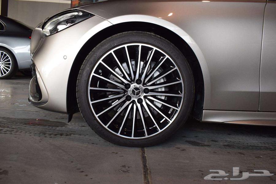 Special Offer Mercedes C200 AMG Gulf 202463325731067139111