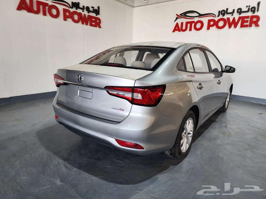 Special offer from Auto Power: MG 5 half-full model 202463322965672194113