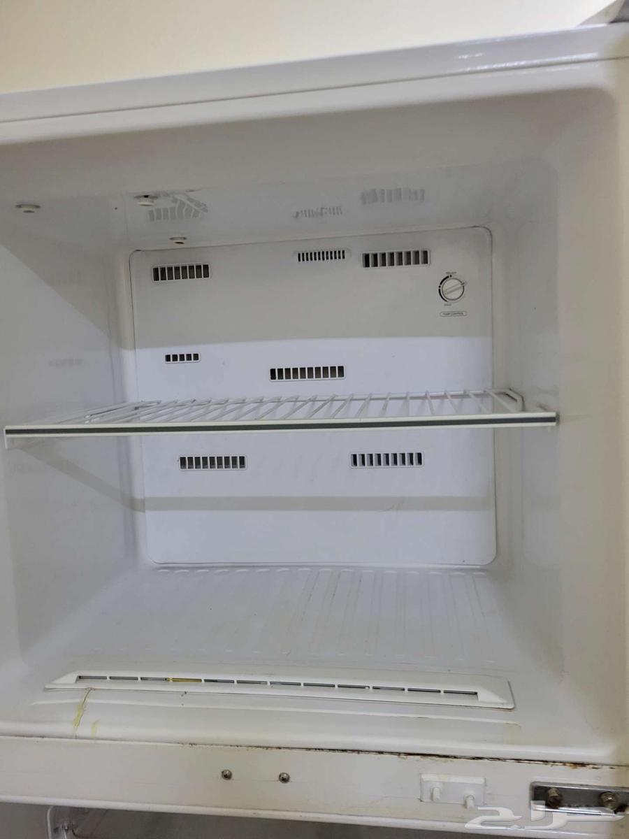 A refrigerator in good condition63208100830339113