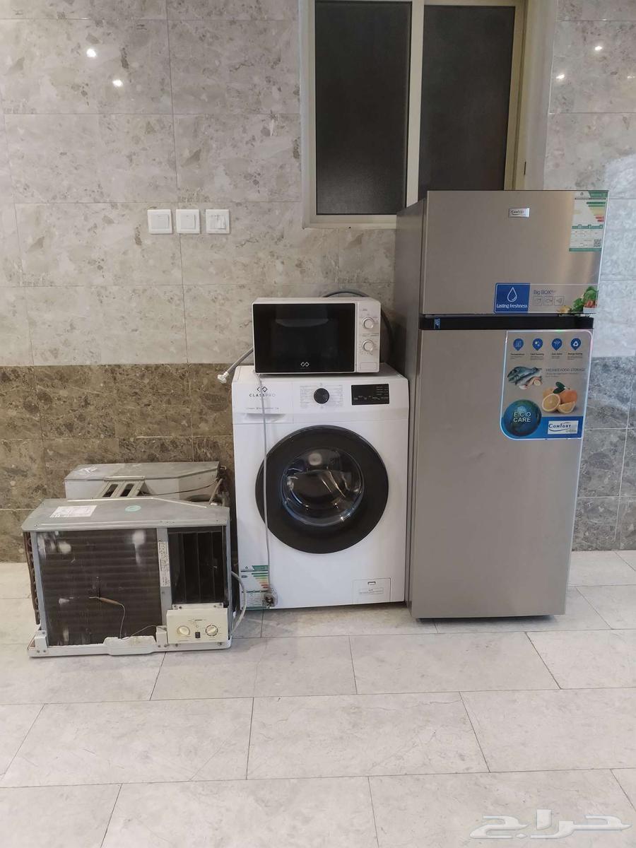 Air conditioner, refrigerator, and washing machine632100830846741110