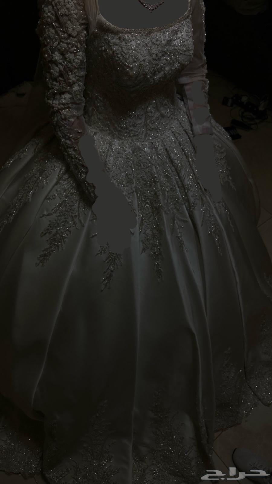 A new wedding dress at an attractive price, a wedding gown63208104503938112