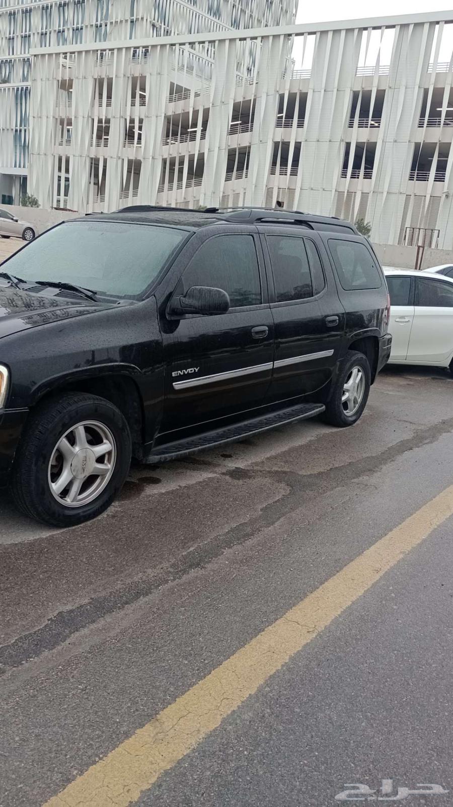 James Invoey has 7 seats for travel and delivery.63317052753027114
