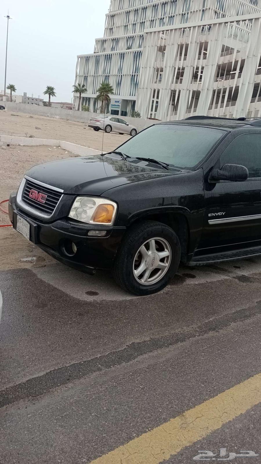 James Invoey has 7 seats for travel and delivery.63317052753027112
